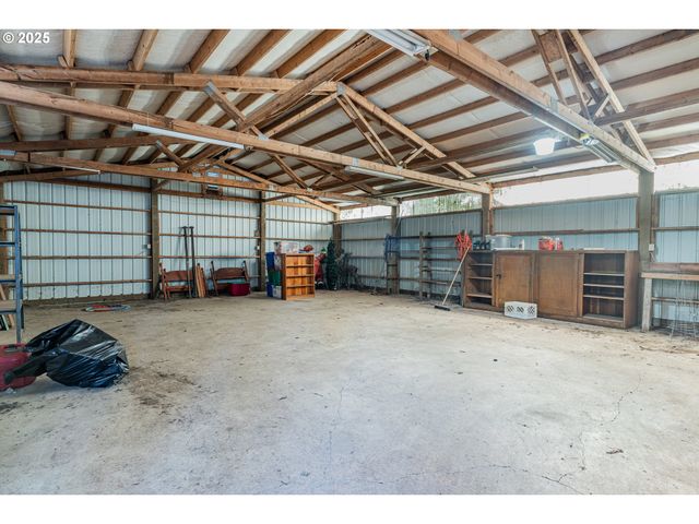 25152 Sw LADD HILL Rd, Sherwood, OR 97140