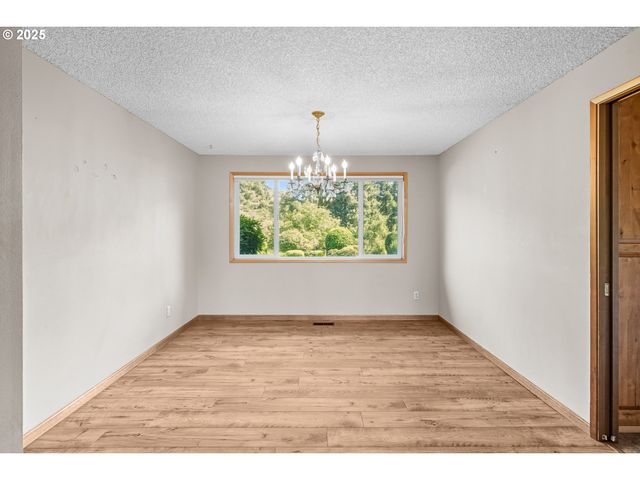 25152 Sw LADD HILL Rd, Sherwood, OR 97140