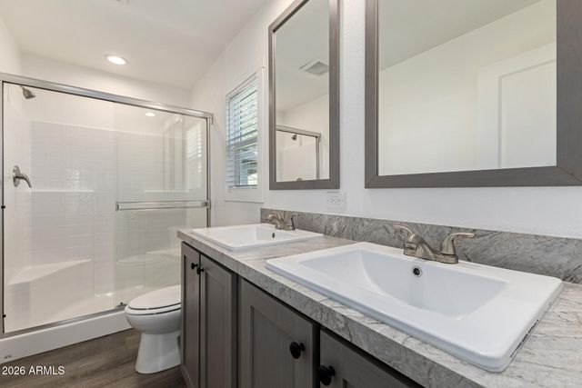 7722 E HARMONY Avenue, Mesa, AZ 85209