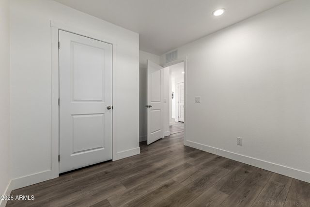 7722 E HARMONY Avenue, Mesa, AZ 85209