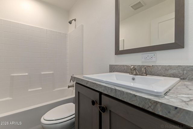 7722 E HARMONY Avenue, Mesa, AZ 85209