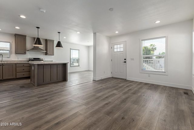 7722 E HARMONY Avenue, Mesa, AZ 85209