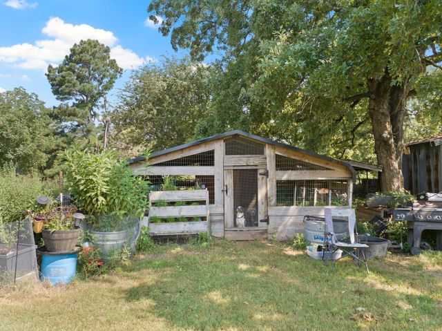 9280 NE County Road 2100, Talco, TX 75487