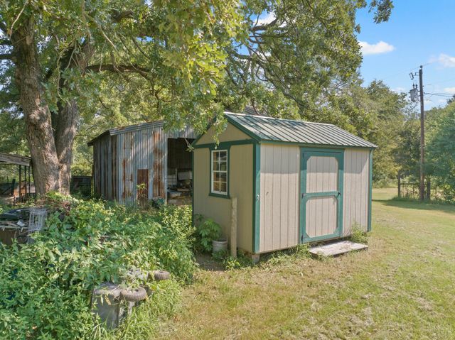 9280 NE County Road 2100, Talco, TX 75487