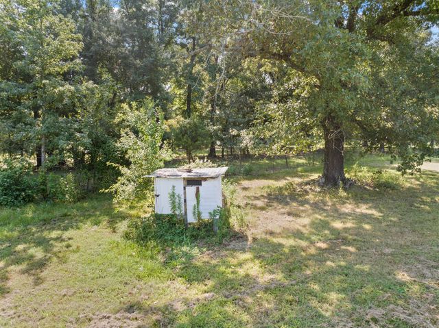 9280 NE County Road 2100, Talco, TX 75487