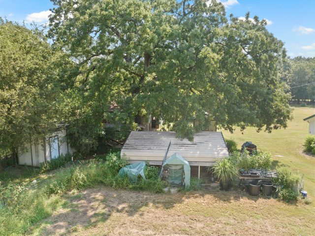 9280 NE County Road 2100, Talco, TX 75487