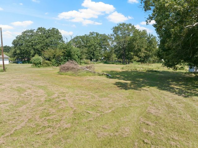 9280 NE County Road 2100, Talco, TX 75487