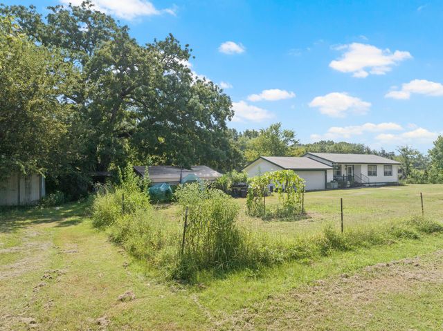 9280 NE County Road 2100, Talco, TX 75487
