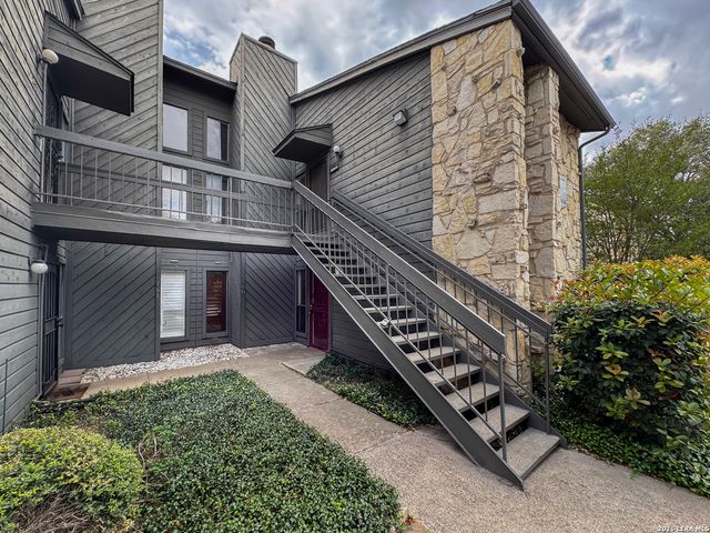 3843 Barrington St Apt 160P, San Antonio, TX 78217