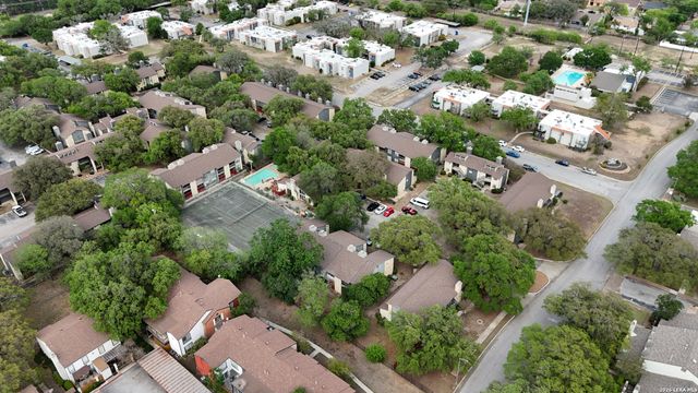 3843 Barrington St Apt 160P, San Antonio, TX 78217