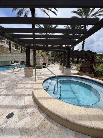 16101 Emerald Estates Dr 254 254, Weston, FL 33331