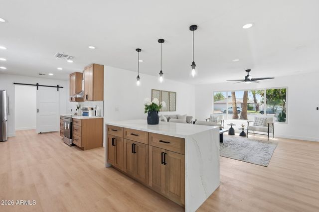 2410 E WESLEYAN Drive, Tempe, AZ 85282