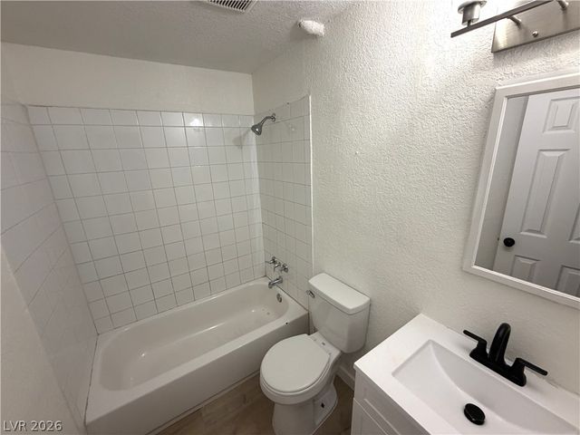 2030 Sunrise Avenue 8, Las Vegas, NV 89101