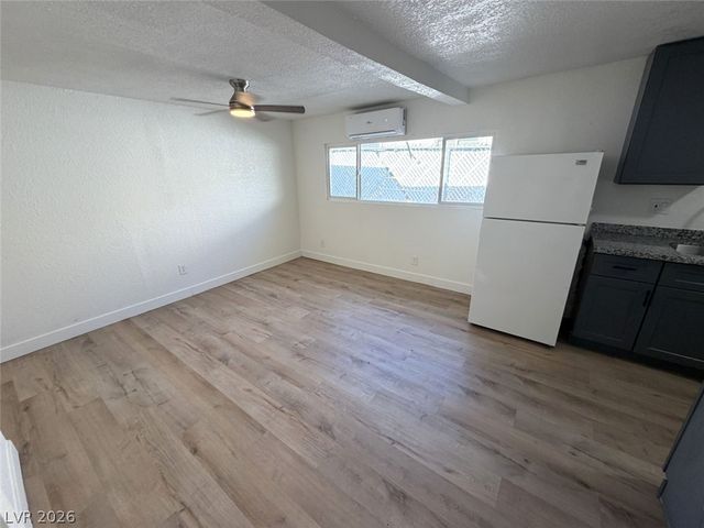 2030 Sunrise Avenue 8, Las Vegas, NV 89101