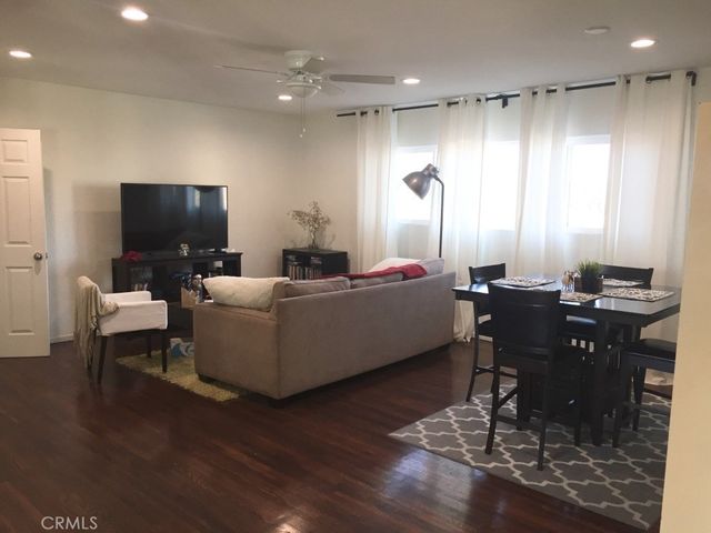 3887 S Van Ness Avenue, Los Angeles, CA 90062