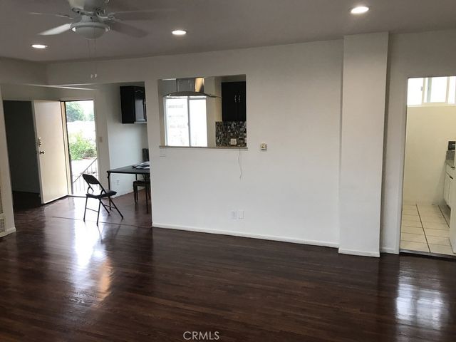 3887 S Van Ness Avenue, Los Angeles, CA 90062