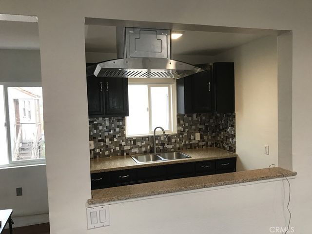 3887 S Van Ness Avenue, Los Angeles, CA 90062