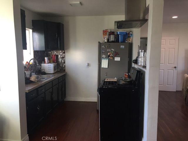 3887 S Van Ness Avenue, Los Angeles, CA 90062