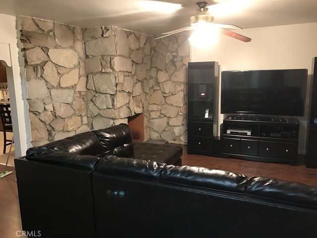 3887 S Van Ness Avenue, Los Angeles, CA 90062
