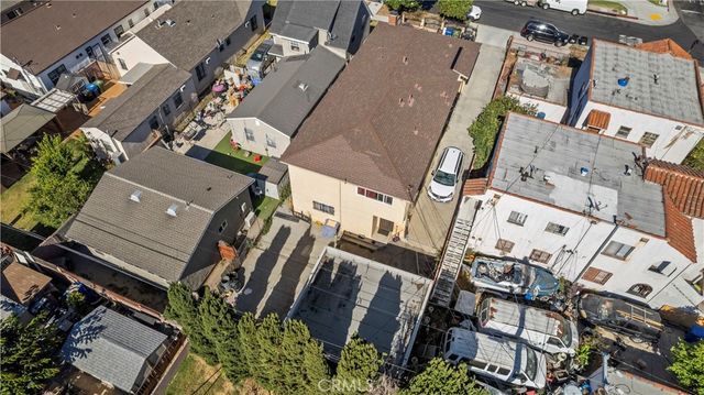 3887 S Van Ness Avenue, Los Angeles, CA 90062