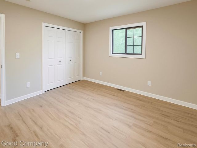 3121 Hessen Road, Casco Township, MI 48064