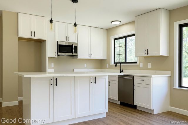 3121 Hessen Road, Casco Township, MI 48064