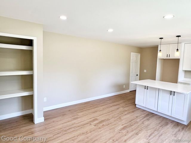 3121 Hessen Road, Casco Township, MI 48064