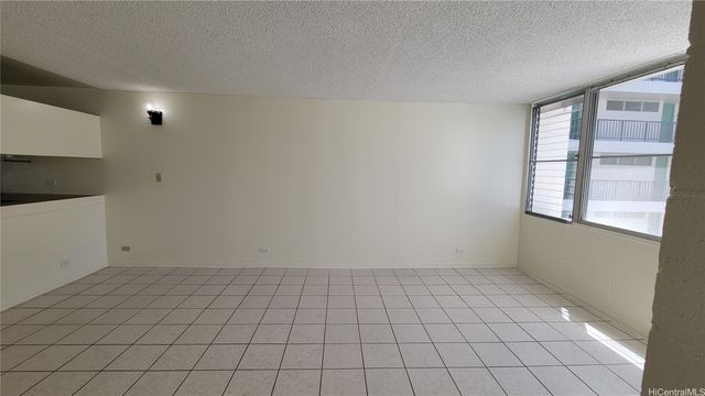 5122 Likini Street 510, Honolulu, HI 96818