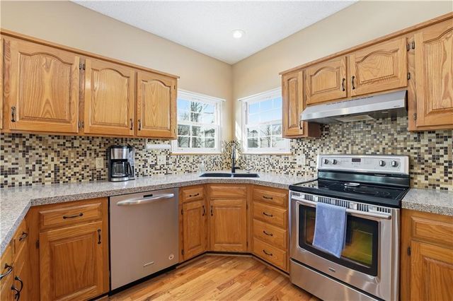 14062 S Blackfoot Court, Olathe, KS 66062