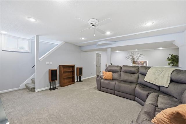 14062 S Blackfoot Court, Olathe, KS 66062