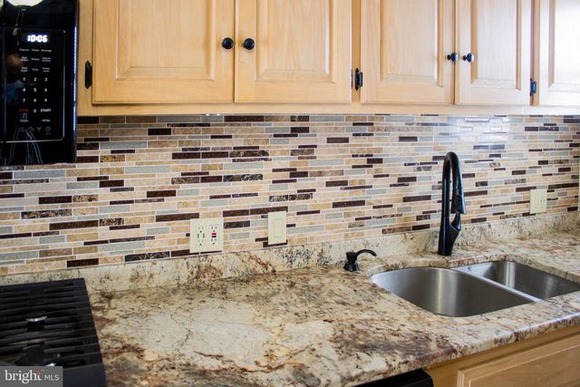 999 W GARDEN RD, Vineland, NJ 08360