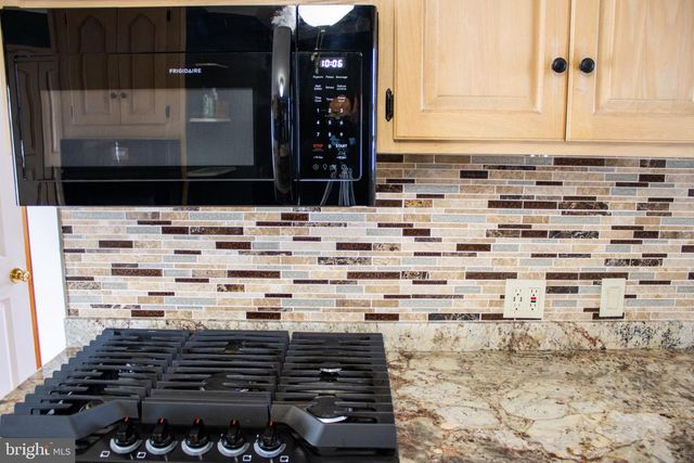 999 W GARDEN RD, Vineland, NJ 08360