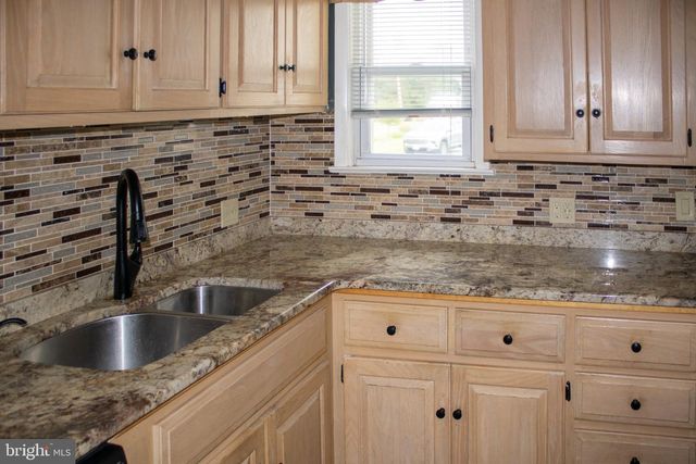 999 W GARDEN RD, Vineland, NJ 08360