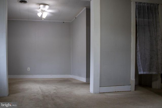 999 W GARDEN RD, Vineland, NJ 08360