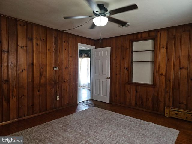 999 W GARDEN RD, Vineland, NJ 08360
