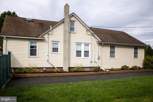 999 W GARDEN RD, Vineland, NJ 08360