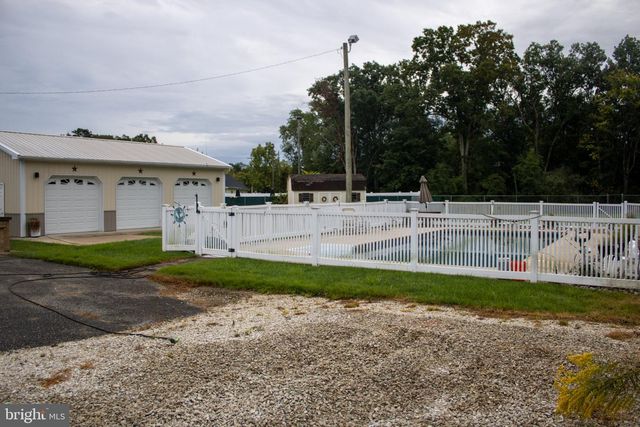 999 W GARDEN RD, Vineland, NJ 08360