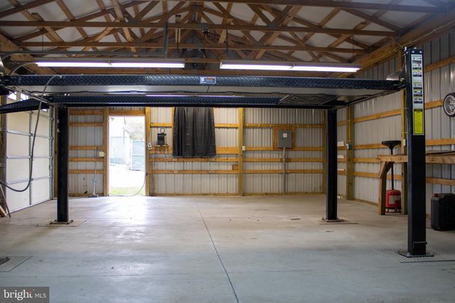 999 W GARDEN RD, Vineland, NJ 08360
