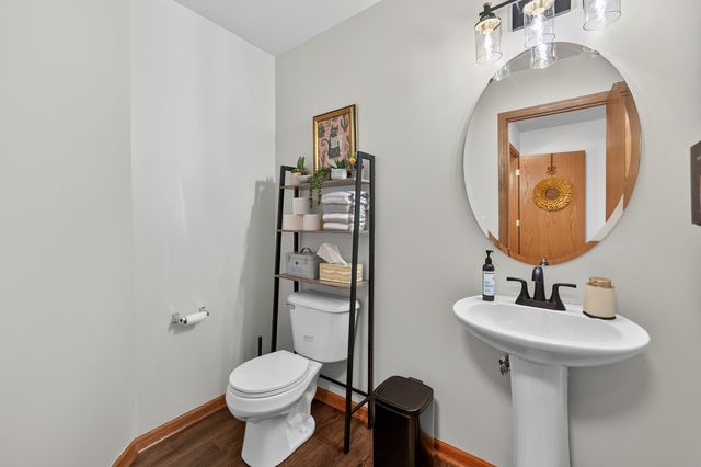 3232 Napa Court, Dekalb, IL 60115