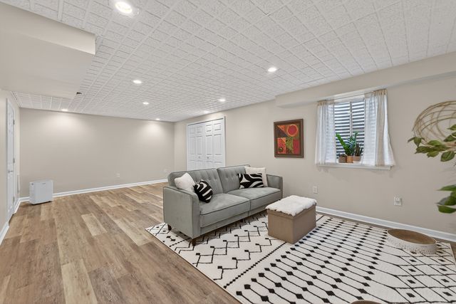 3232 Napa Court, Dekalb, IL 60115