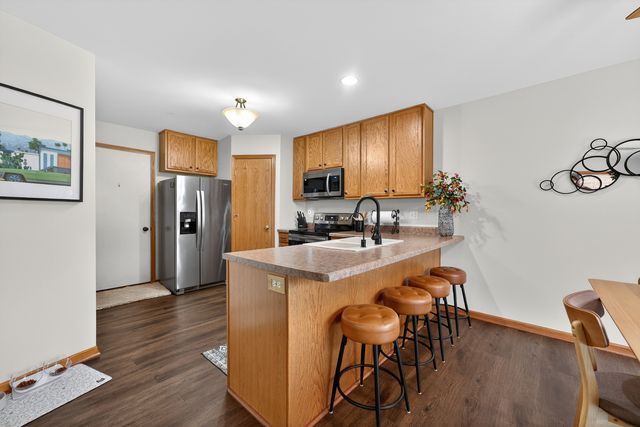 3232 Napa Court, Dekalb, IL 60115