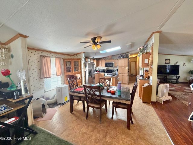 3205 Deanswood Drive, Kinston, NC 28504