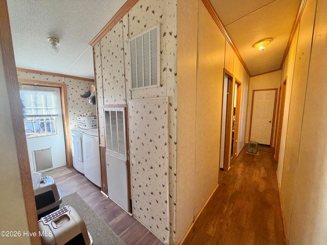 3205 Deanswood Drive, Kinston, NC 28504