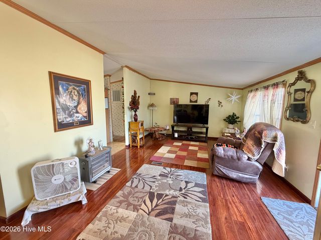 3205 Deanswood Drive, Kinston, NC 28504