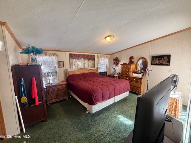 3205 Deanswood Drive, Kinston, NC 28504