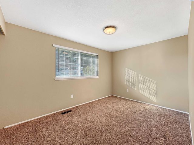 1837 S Olson St, Kennewick, WA 99338