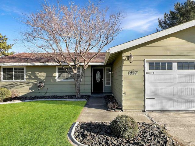 1837 S Olson St, Kennewick, WA 99338