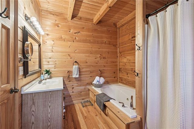 324 Sutallee Place, White, GA 30184