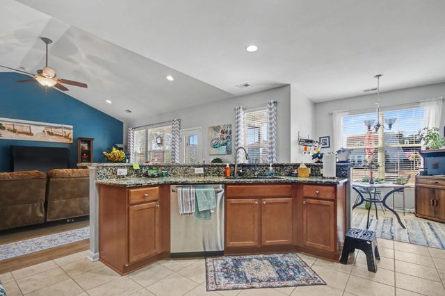 437 Coral Harbor Dr., Myrtle Beach, SC 29588