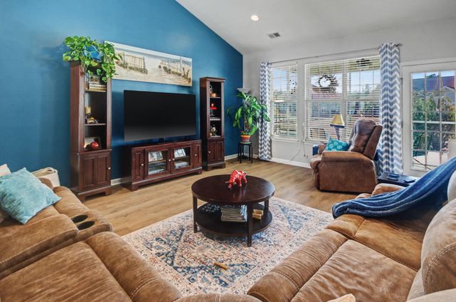 437 Coral Harbor Dr., Myrtle Beach, SC 29588